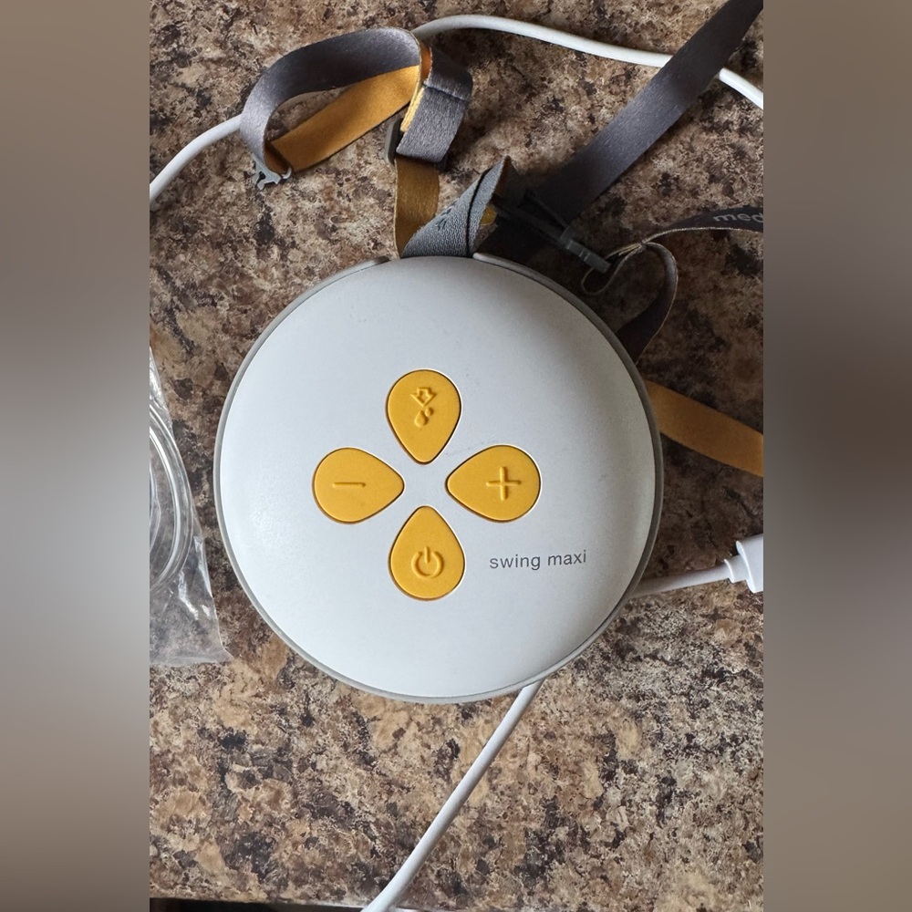 Medela Swing Maxi Breast Pump